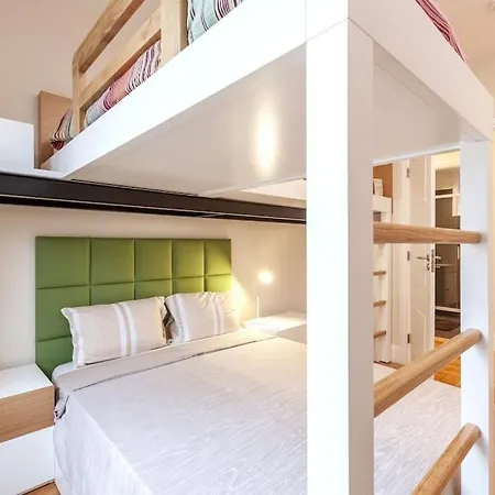 Large And Charming Apt Downtown 3bedrooms Apartman *