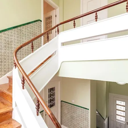 Apartamento Large And Charming Apt Downtown 3bedrooms